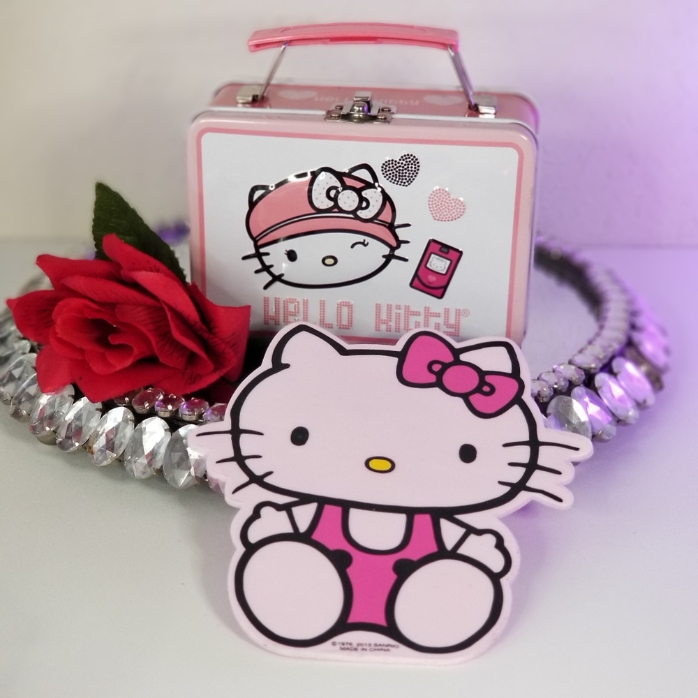 Hello Kitty Mini Tin Lunch Box Case Sanrio New